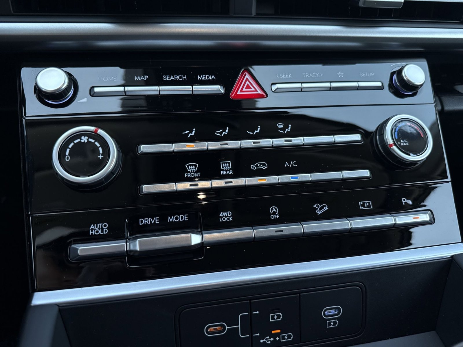 New 2026 Hyundai Santa Fe SE AWD/4WD image 19