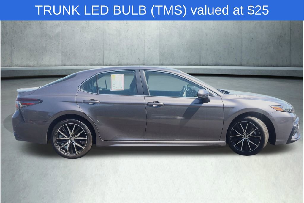 Used 2023 Toyota Camry SE w/ Cold Weather Package AWD/4WD image 10