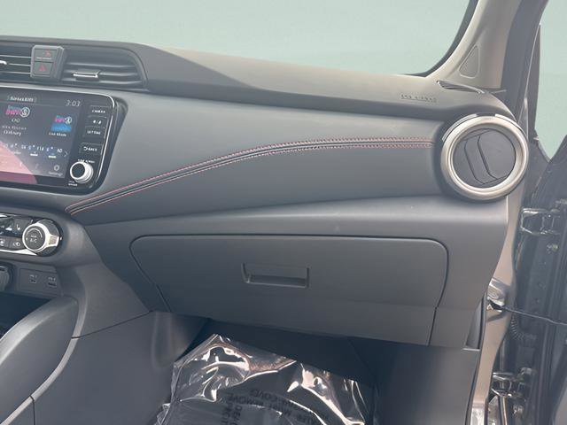 New 2025 Nissan Versa SR w/ Trunk Package image 23