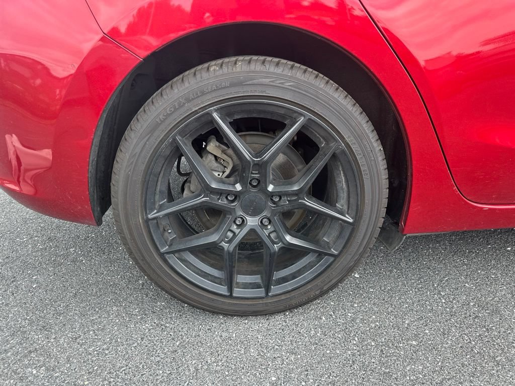 Used 2018 MAZDA MAZDA3 Grand Touring w/ Premium Equipment Package FWD image 6