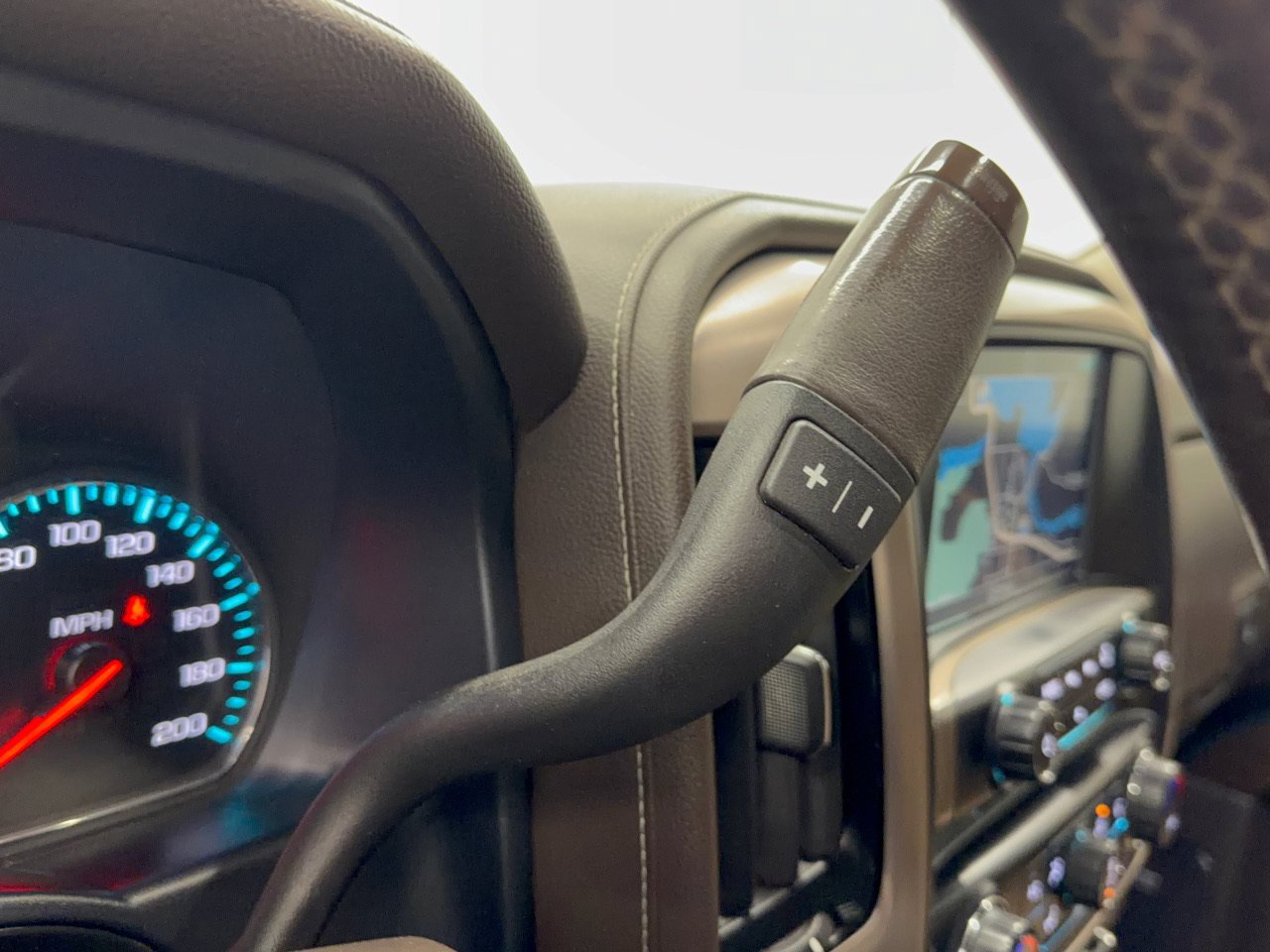 Used 2019 GMC Sierra 2500 Denali w/ Suspension Package, Off-Road AWD/4WD image 21