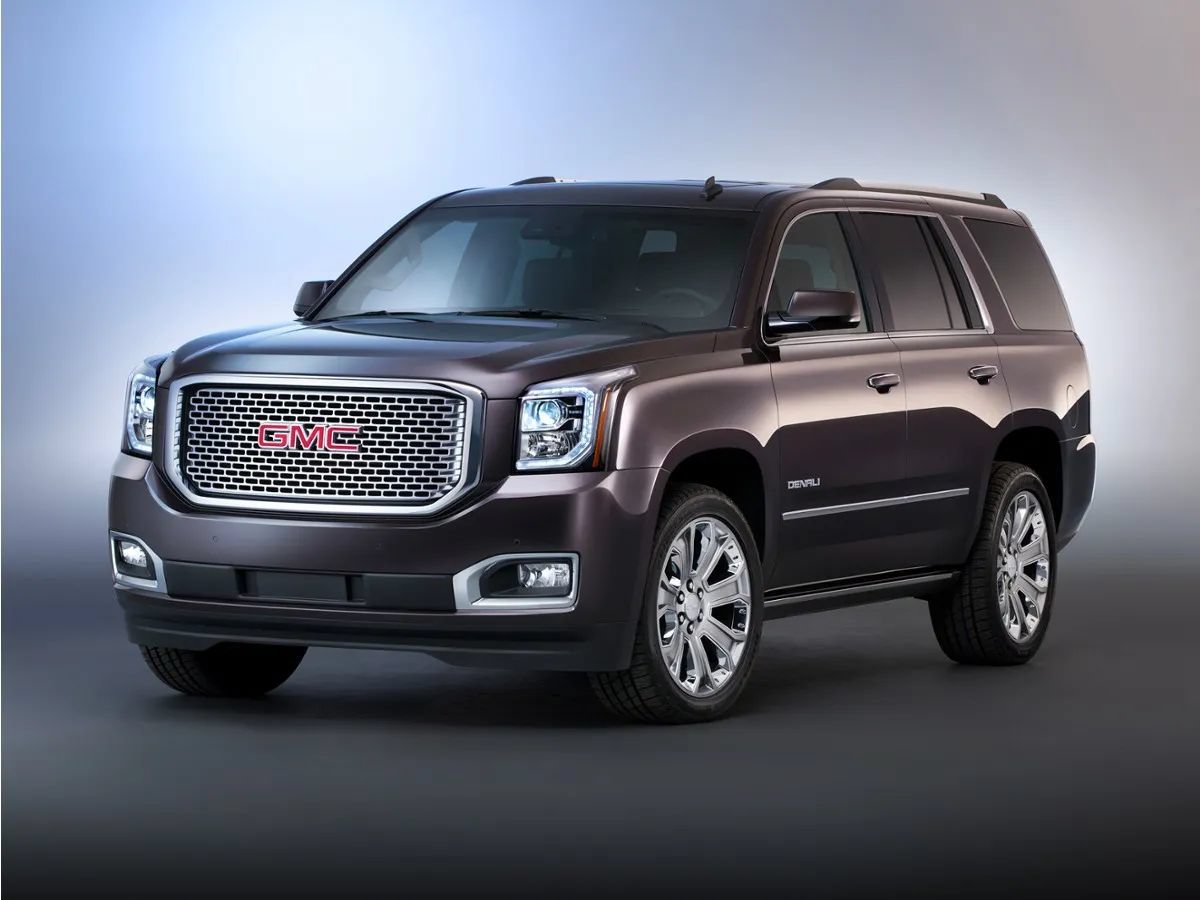 Used 2017 GMC Yukon Denali w/ Open Road Package AWD/4WD image 1