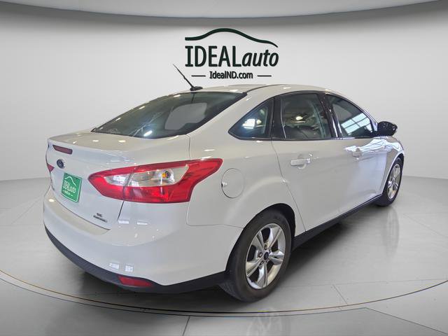 Used 2014 Ford Focus SE w/ SE Winter Package FWD image 17