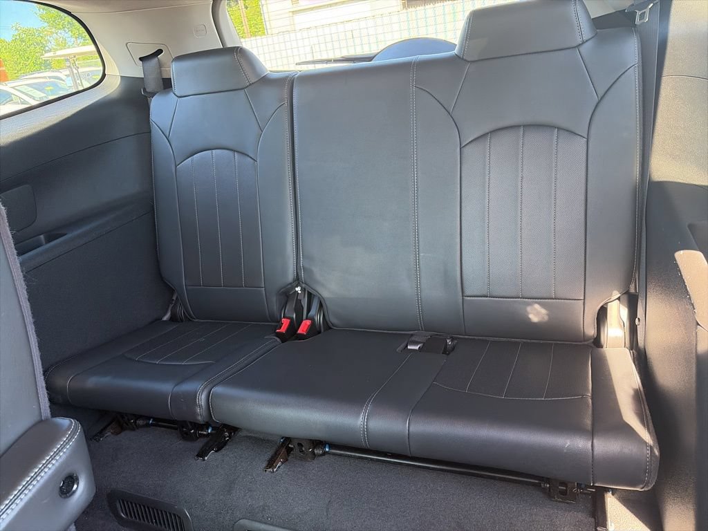 Used 2017 Buick Enclave Leather FWD image 24
