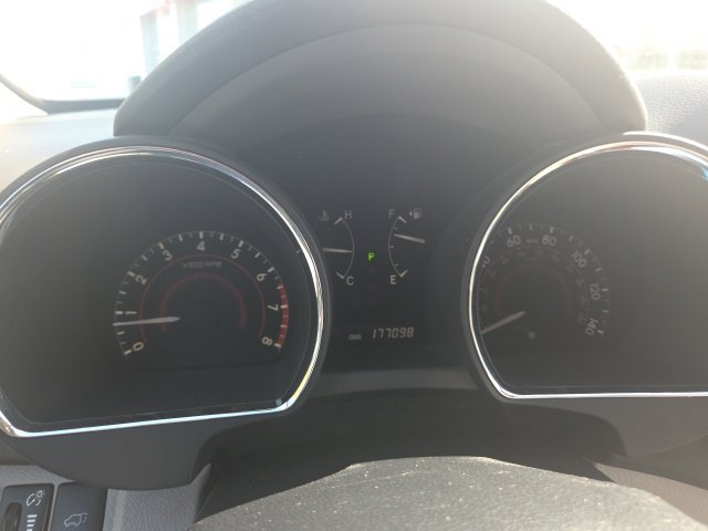Used 2012 Toyota Highlander Limited w/ Tow Pkg FWD image 22