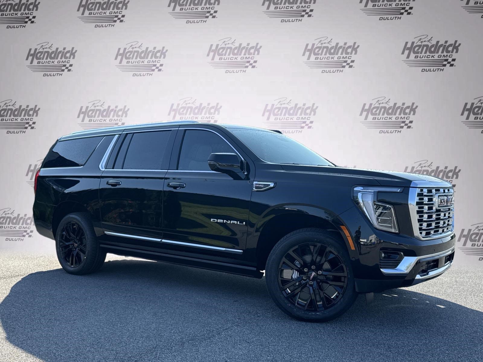 New 2026 GMC Yukon XL Denali w/ Sun & Power Step Package AWD/4WD image 2