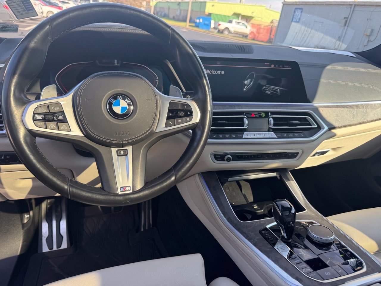 Used 2021 BMW X5 xDrive40i w/ M Sport Package AWD/4WD image 9