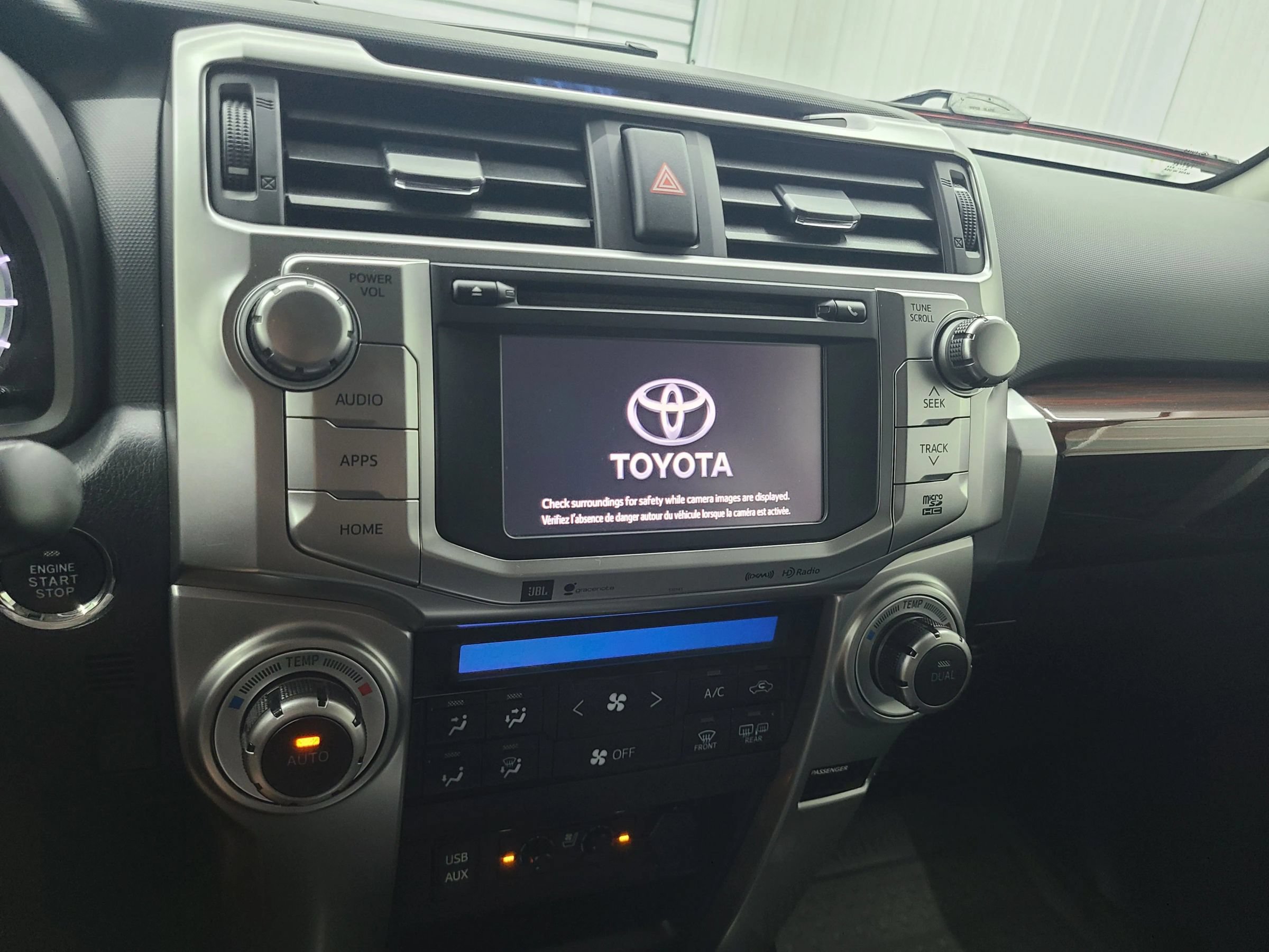 Used 2018 Toyota 4Runner Limited AWD/4WD image 27