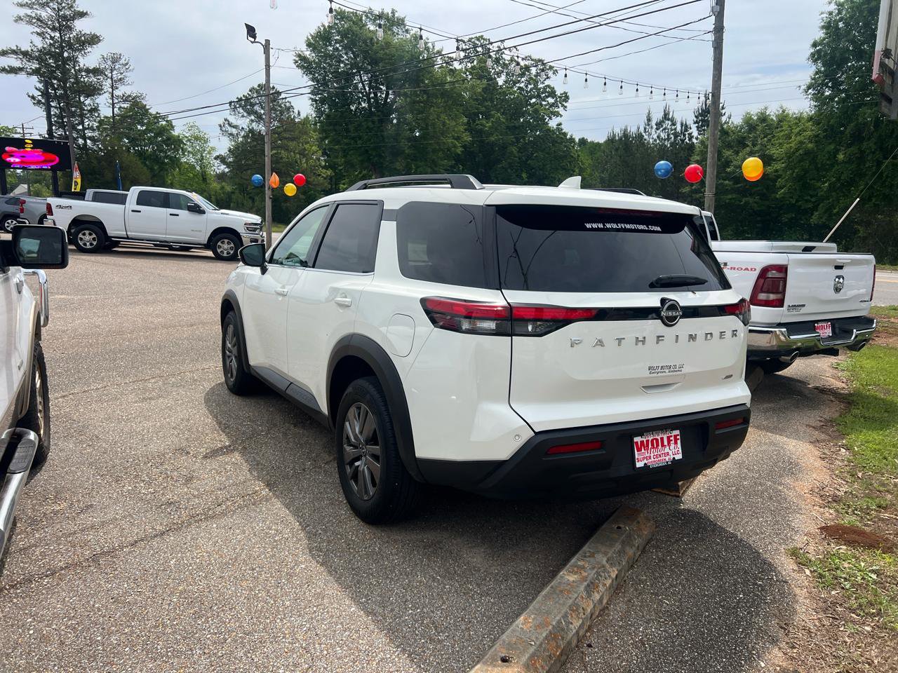Used 2025 Nissan Pathfinder SV AWD/4WD image 7