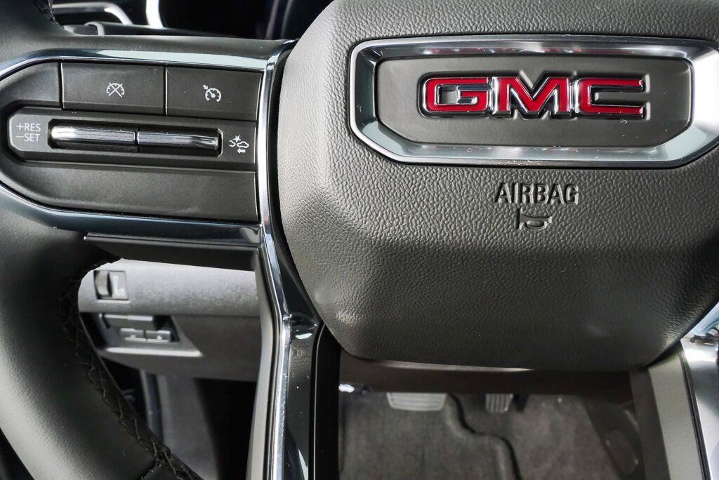 New 2026 GMC Canyon Elevation w/ Convenience Package RWD image 16