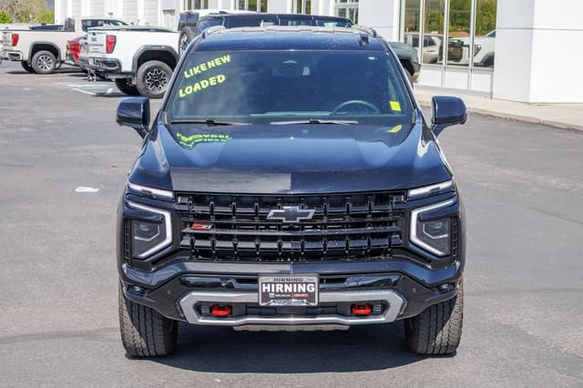 Used 2025 Chevrolet Suburban Z71 AWD/4WD image 32