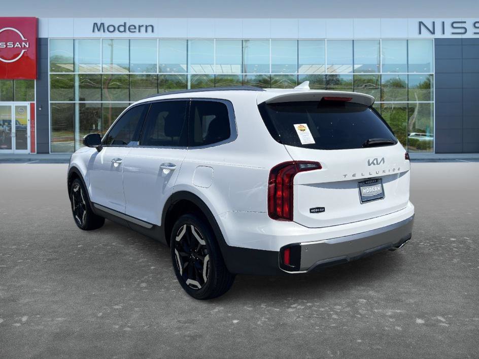 Used 2025 Kia Telluride S FWD image 7