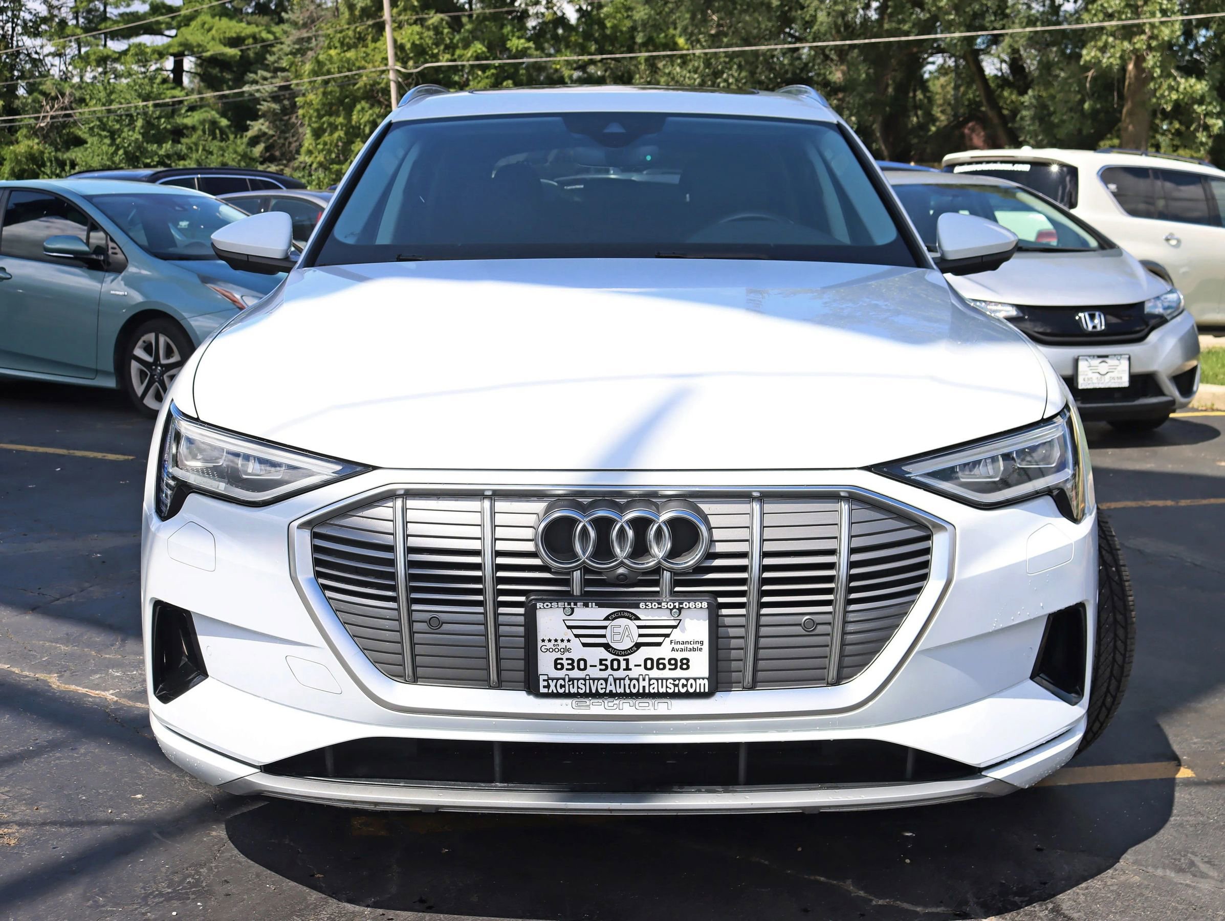 Used 2019 Audi e-tron Premium Plus image 9