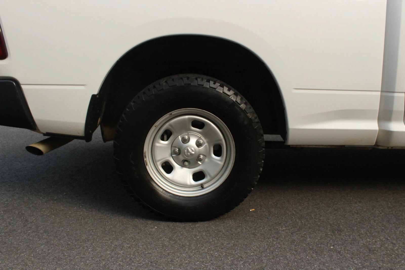 Used 2019 RAM 1500 Tradesman RWD image 5