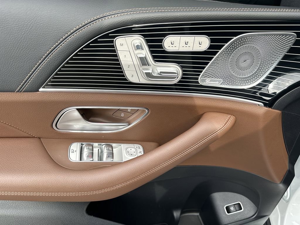 Used 2025 Mercedes-Benz GLE 350 4MATIC image 11