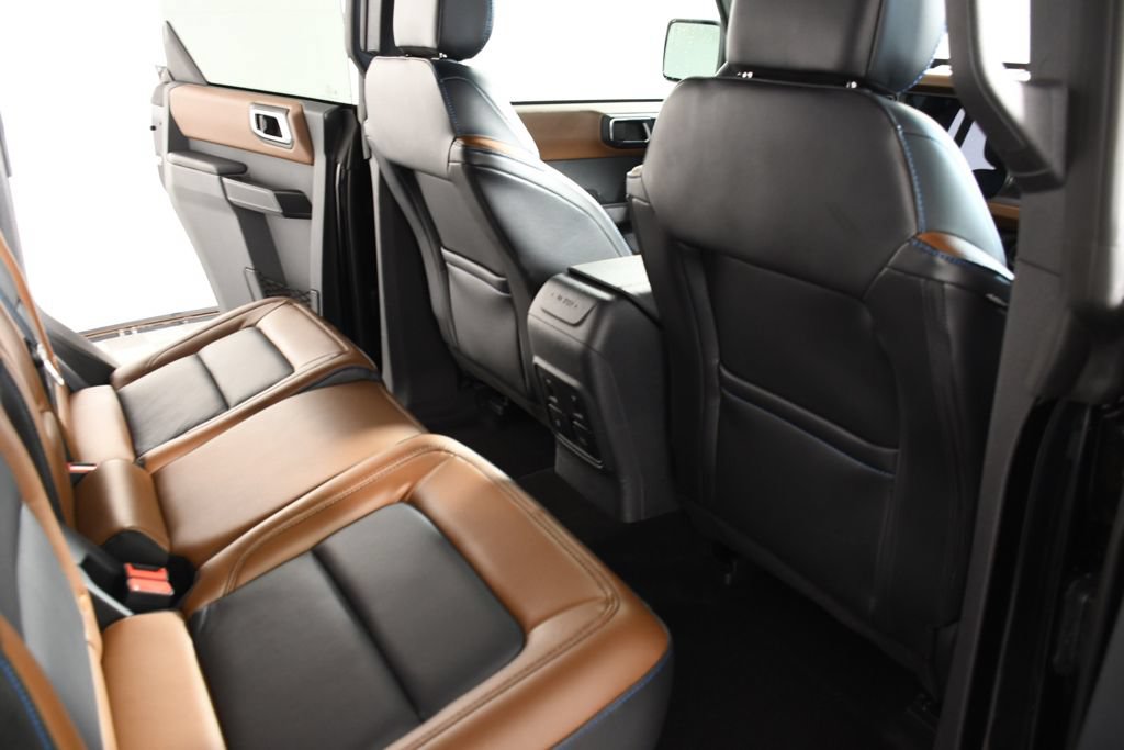 Used 2024 Ford Bronco Outer Banks AWD/4WD image 22