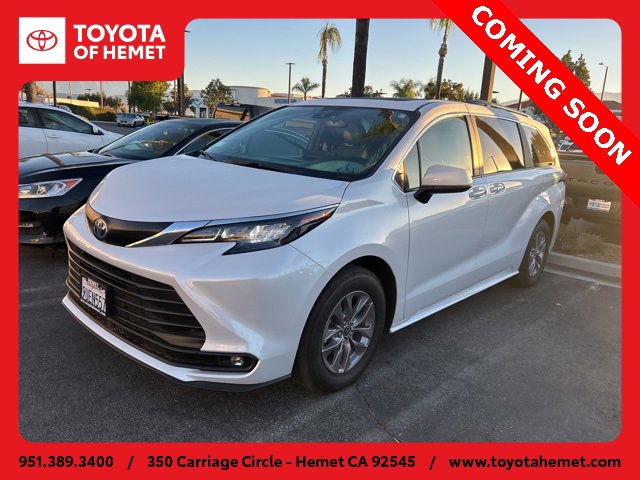 Used 2025 Toyota Sienna XLE