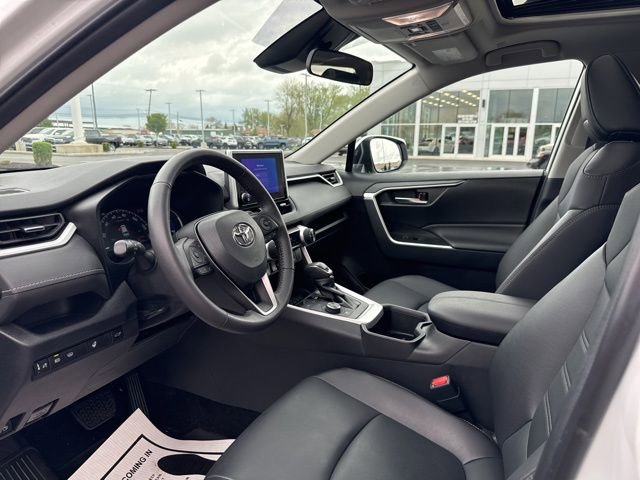 Certified 2023 Toyota RAV4 XLE Premium AWD/4WD image 17