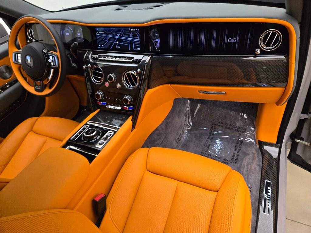 New 2027 Rolls-Royce Cullinan Black Badge AWD/4WD image 26