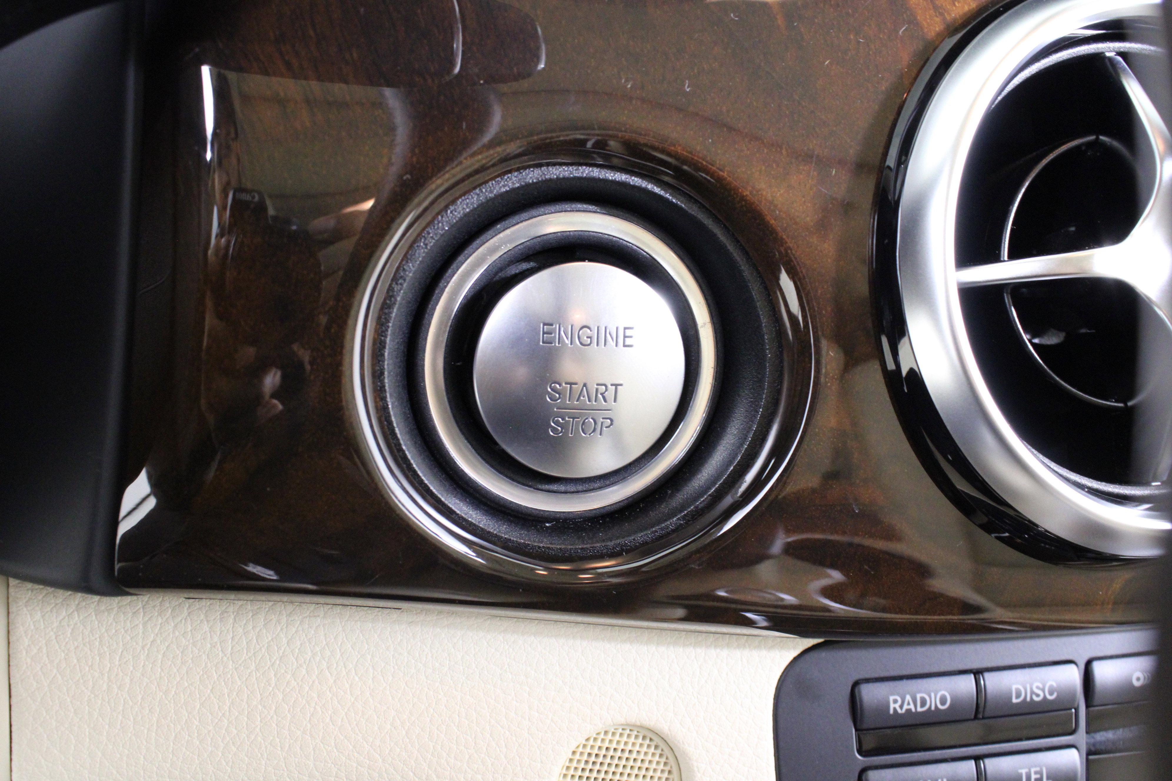Used 2014 Mercedes-Benz GLK 350 2WD image 25