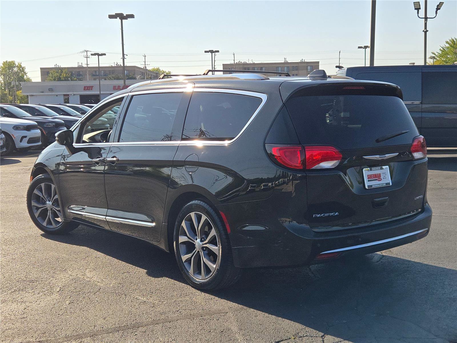 Certified 2018 Chrysler Pacifica Limited image 15