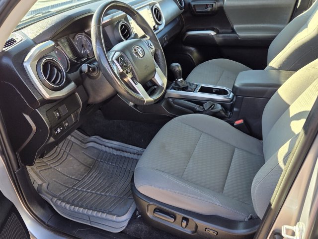 Used 2021 Toyota Tacoma SR5 RWD image 8