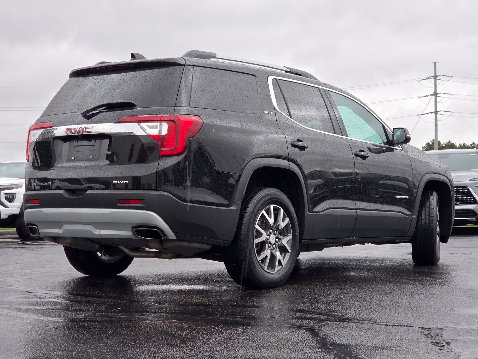 Used 2023 GMC Acadia SLT w/ Technology Package AWD/4WD image 19