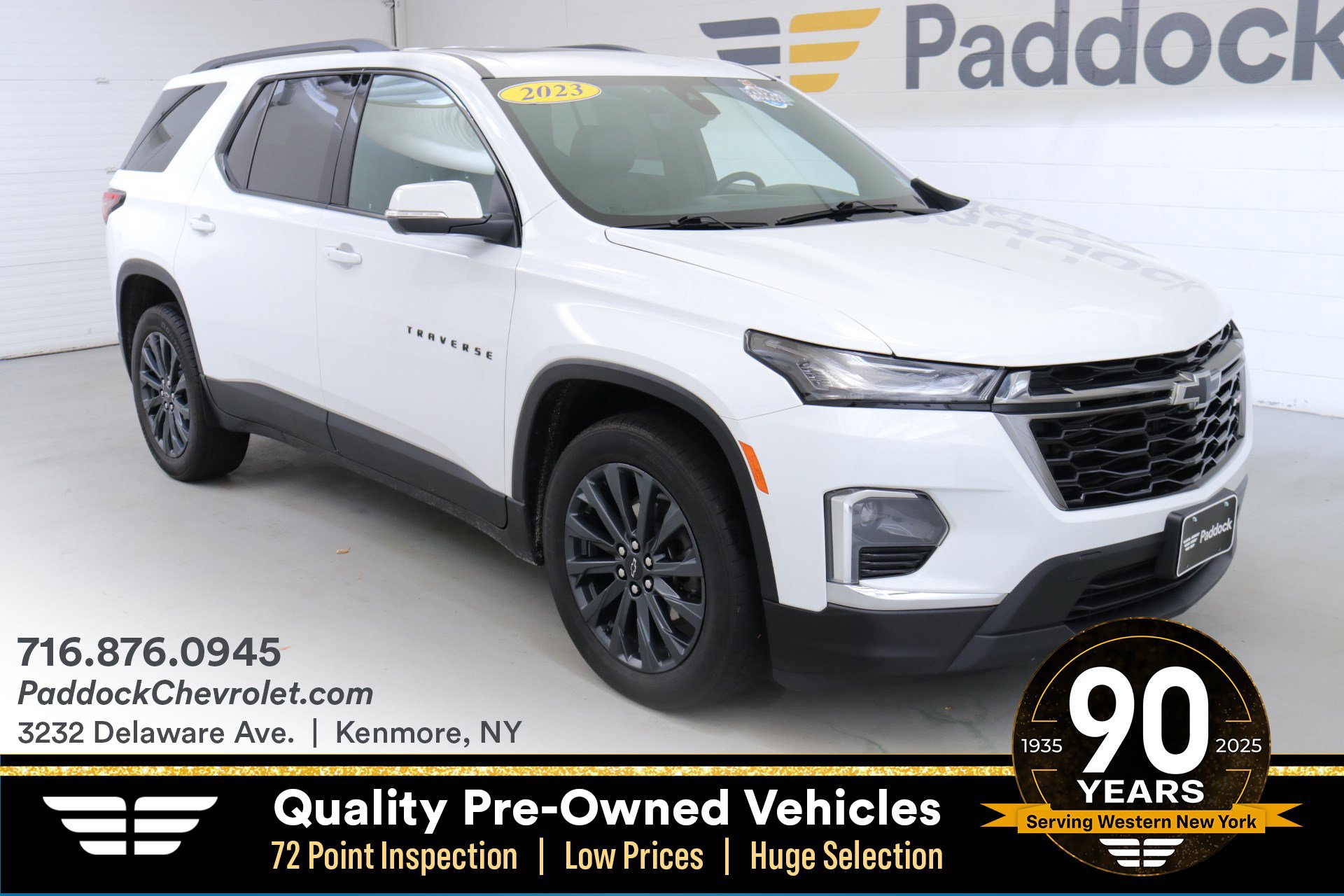 Used 2023 Chevrolet Traverse RS image 1