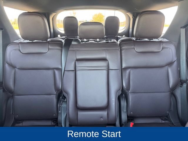Used 2025 Ford Explorer Platinum AWD/4WD image 23
