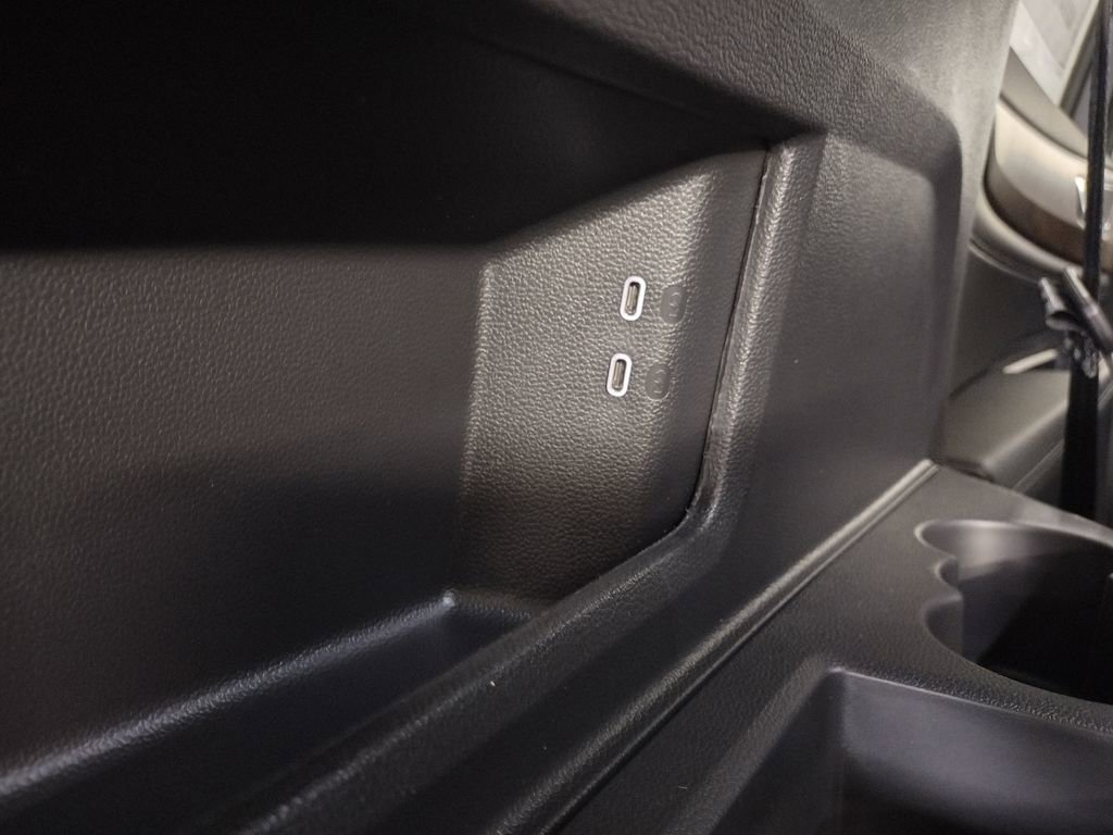 New 2025 Volkswagen Atlas SE image 19