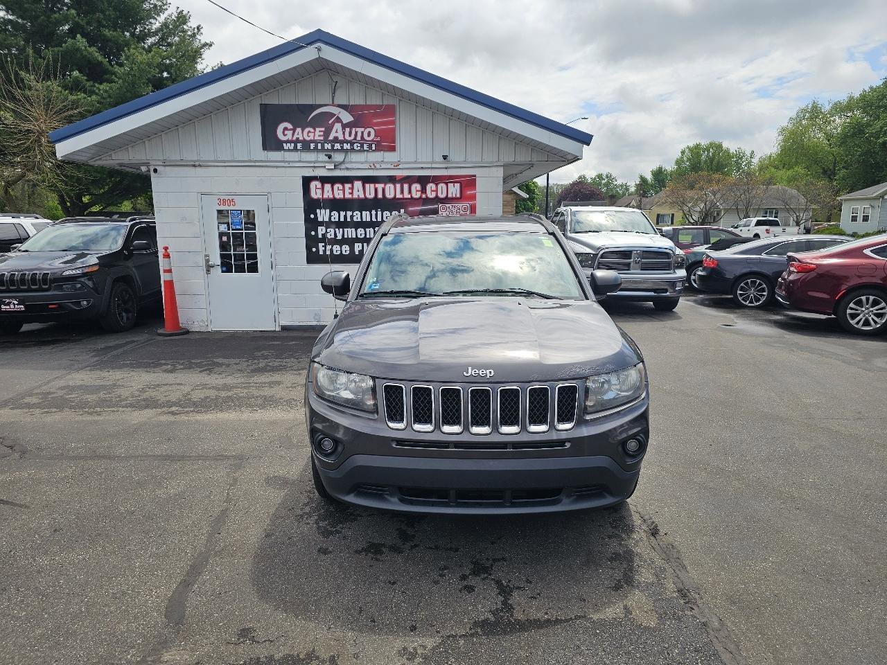 Used 2014 Jeep Compass Sport w/ Power Value Group FWD image 2