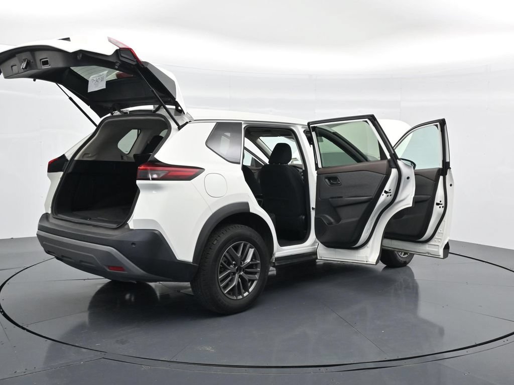 Used 2023 Nissan Rogue S FWD image 37
