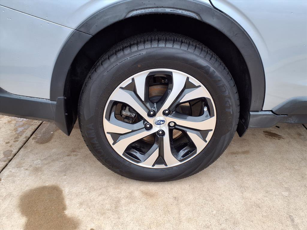 Used 2020 Subaru Outback Limited image 26