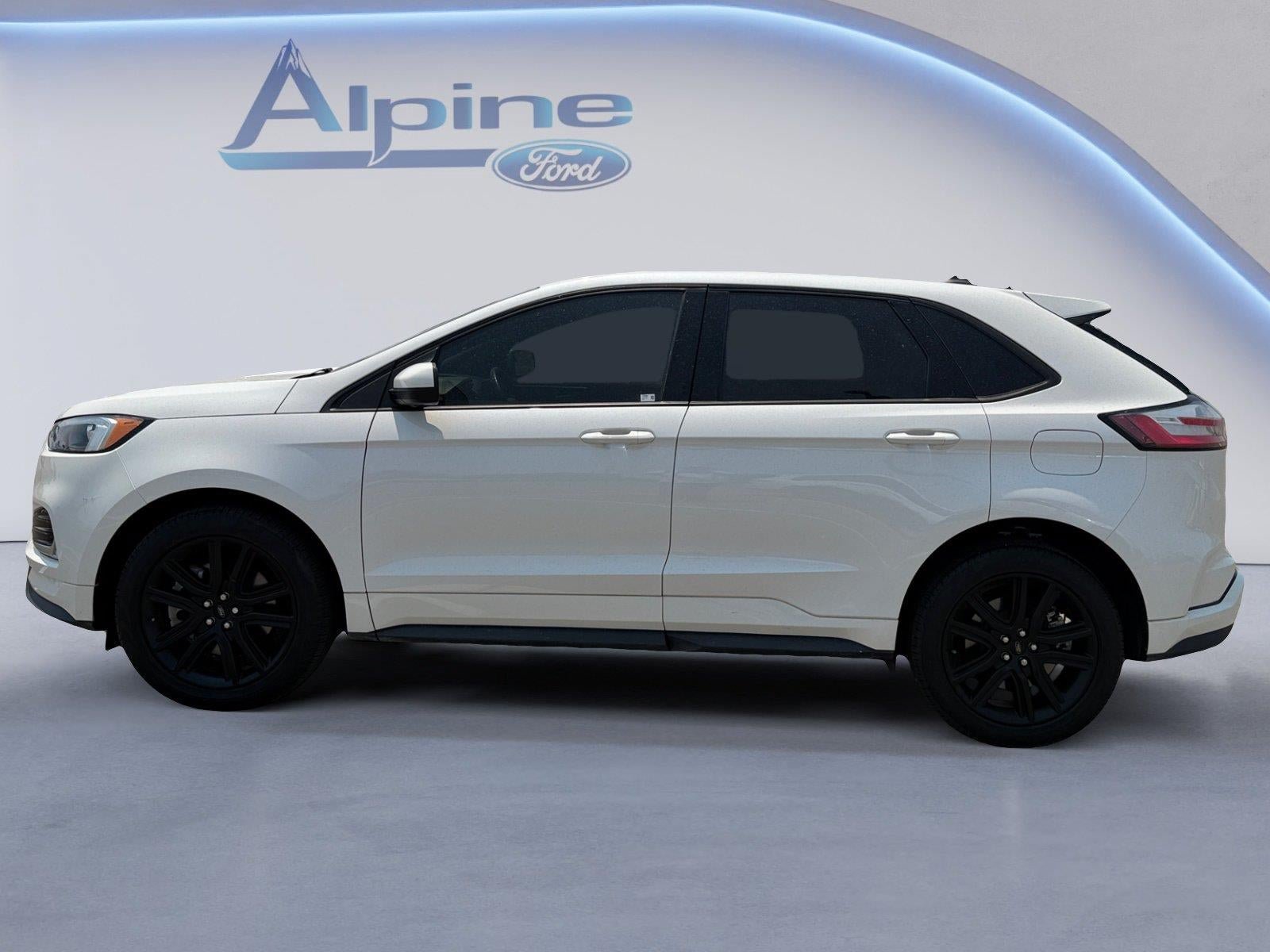 Certified 2023 Ford Edge ST-Line w/ Class II Trailer Tow Package AWD/4WD image 3