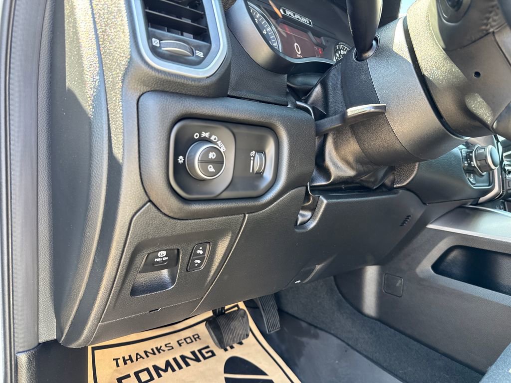 Used 2023 RAM 1500 Big Horn AWD/4WD image 17