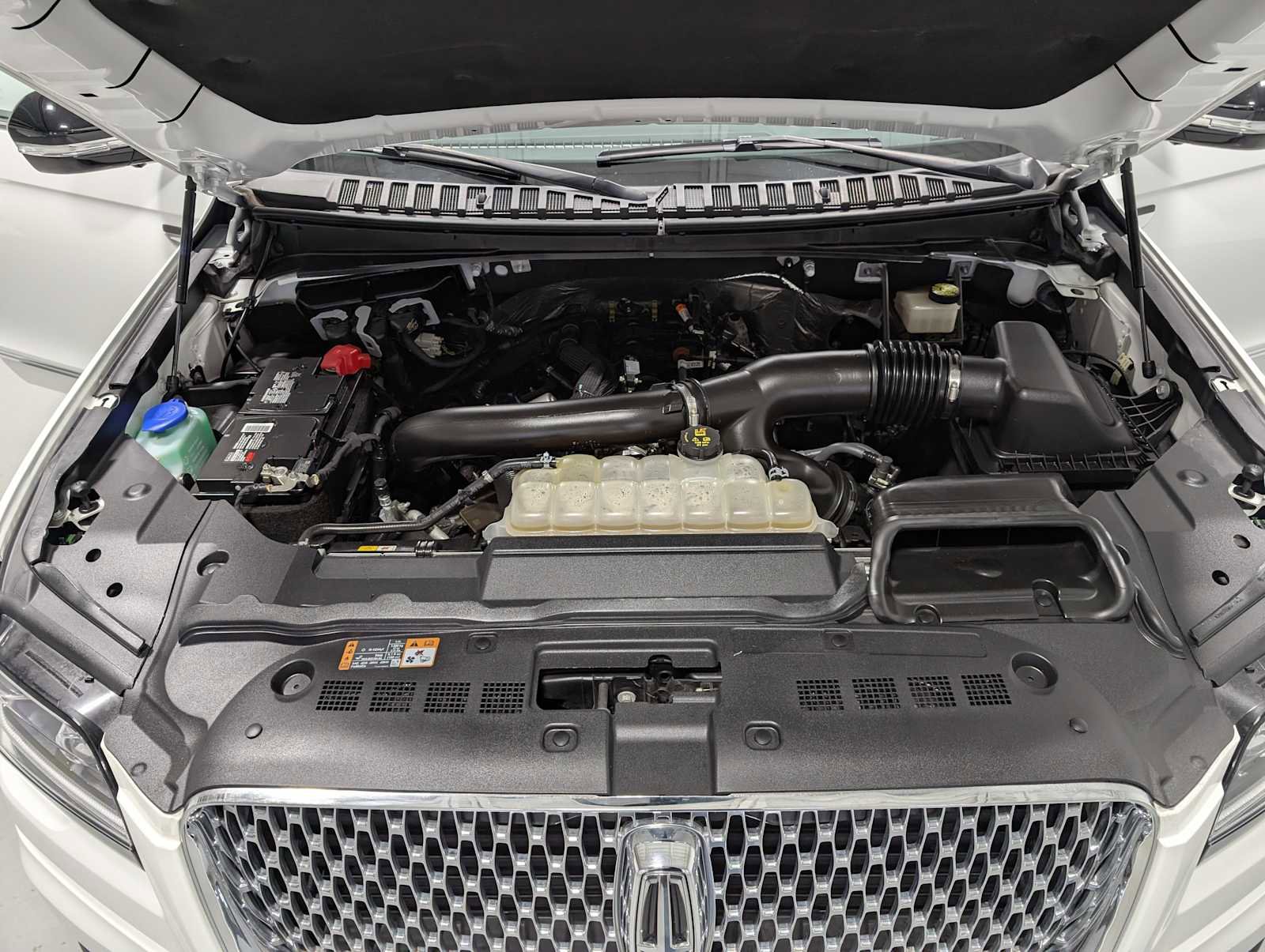 Certified 2023 Lincoln Navigator Reserve AWD/4WD image 15