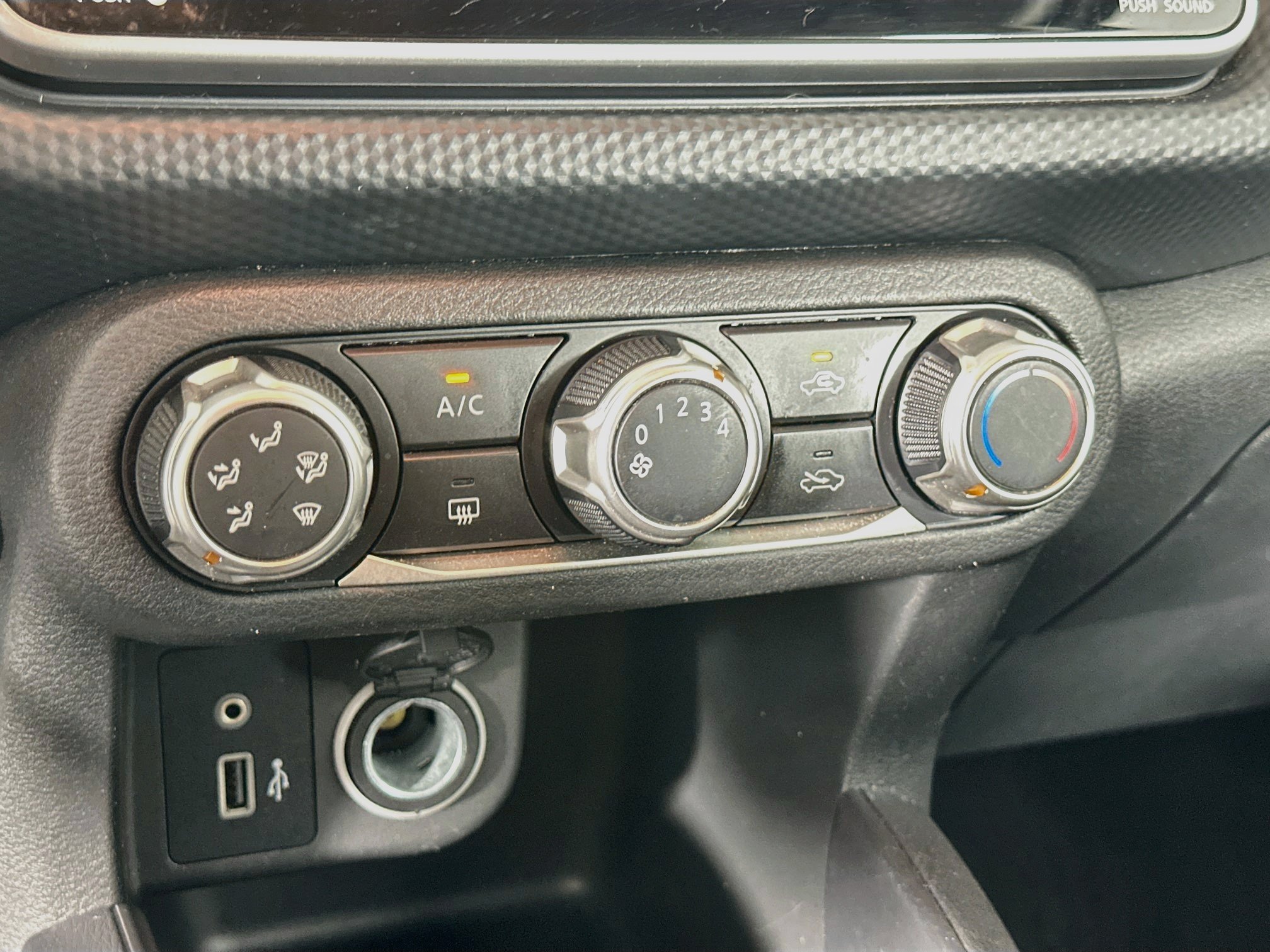 Used 2021 Nissan Kicks S FWD image 22