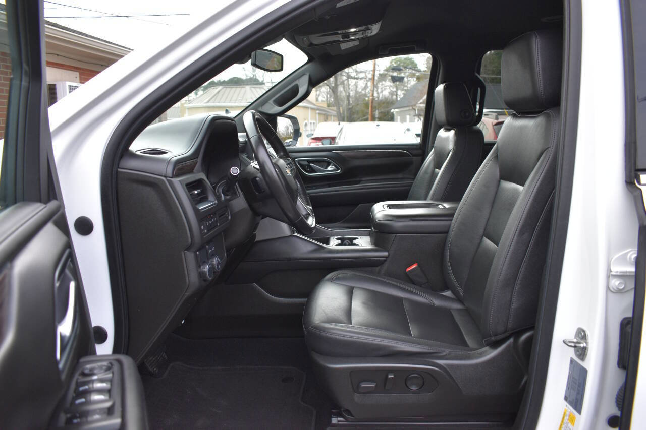 Used 2021 Chevrolet Suburban LT image 7
