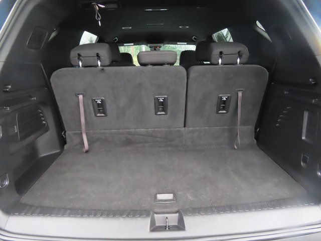 Used 2025 Chevrolet Traverse LT AWD/4WD image 30