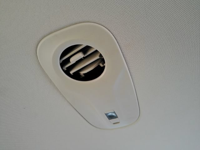 Used 2024 Chrysler Pacifica Limited FWD image 35