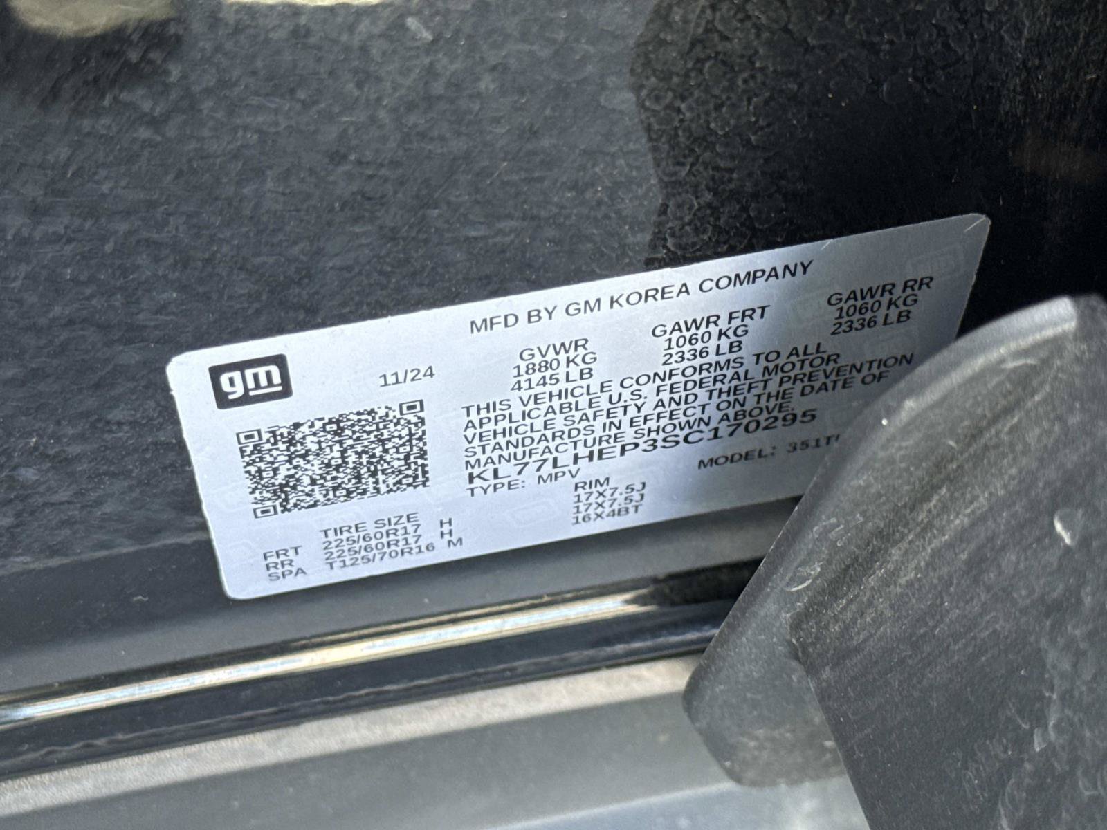 Used 2025 Chevrolet Trax LT FWD image 30