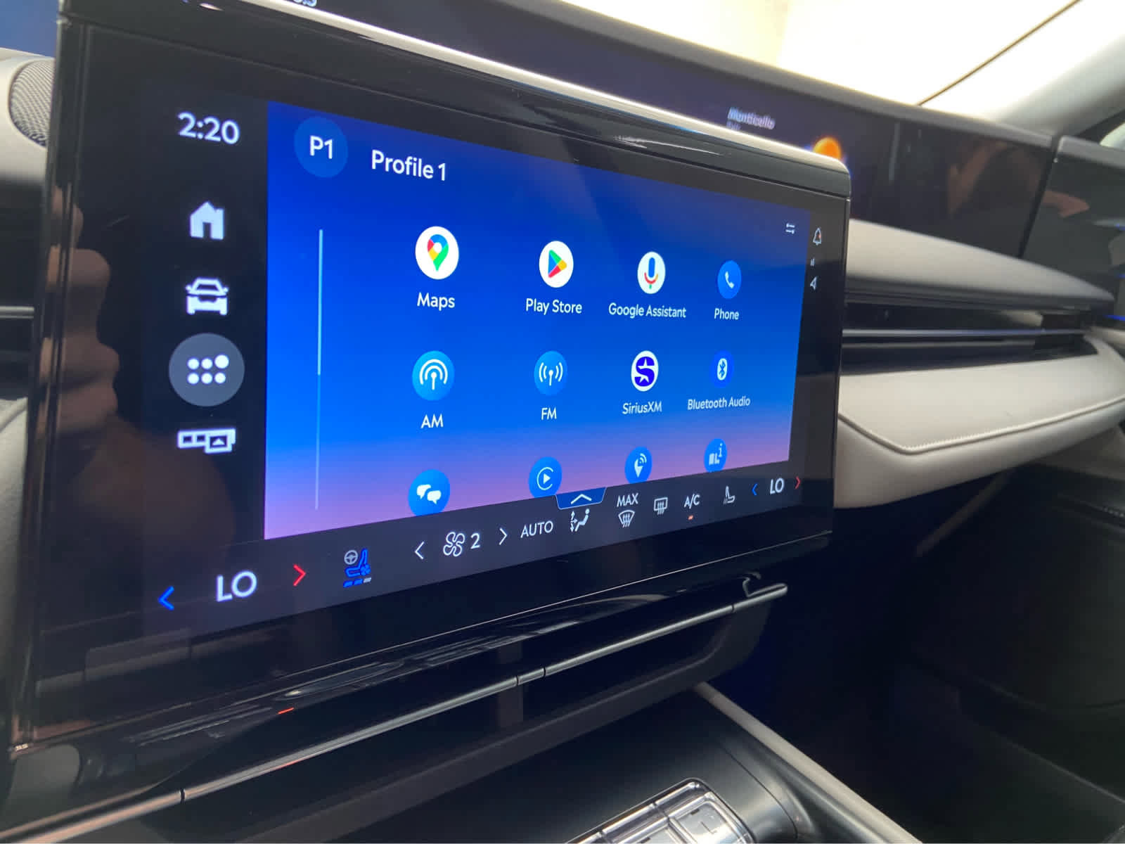 Used 2024 Lincoln Nautilus Reserve w/ Equipment Group 202A image 32