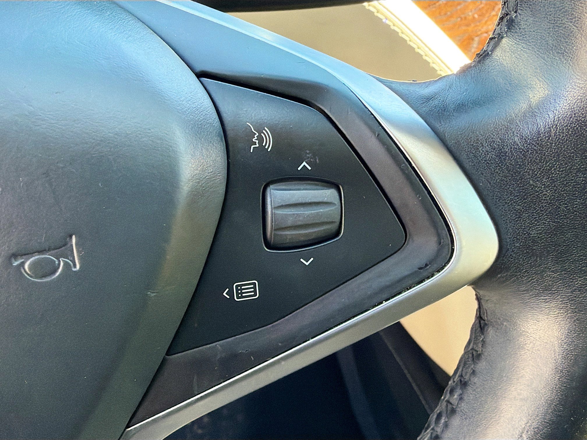 Used 2016 Tesla Model S 90D image 36