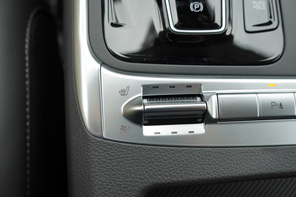 New 2027 Kia Carnival SX FWD image 17