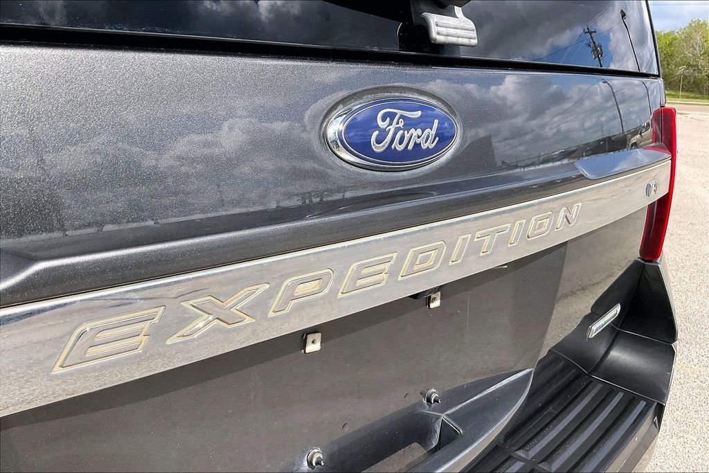 Used 2017 Ford Expedition EL XLT image 27