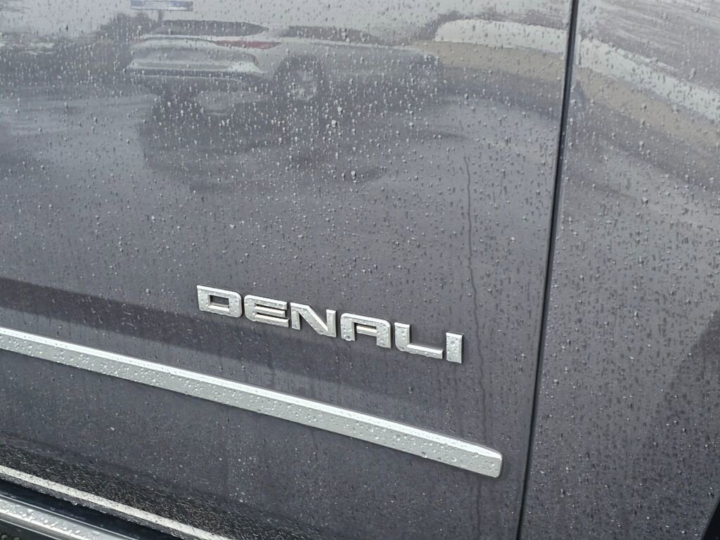 Used 2018 GMC Yukon XL Denali w/ Denali Ultimate Package image 10