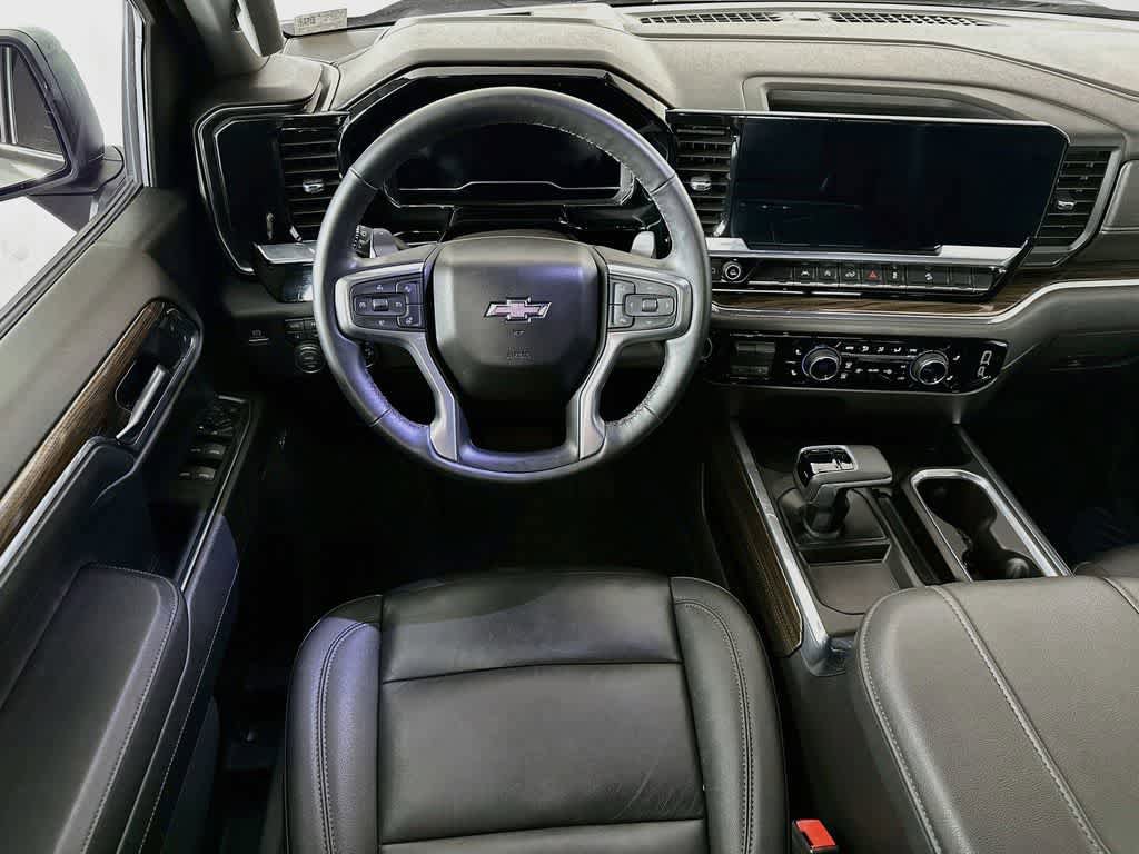 Used 2024 Chevrolet Silverado 1500 LT Trail Boss w/ Convenience Package II AWD/4WD image 10