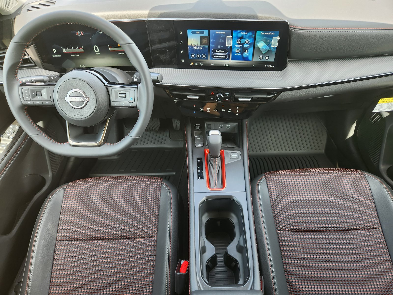 New 2026 Nissan Kicks SR AWD/4WD image 23
