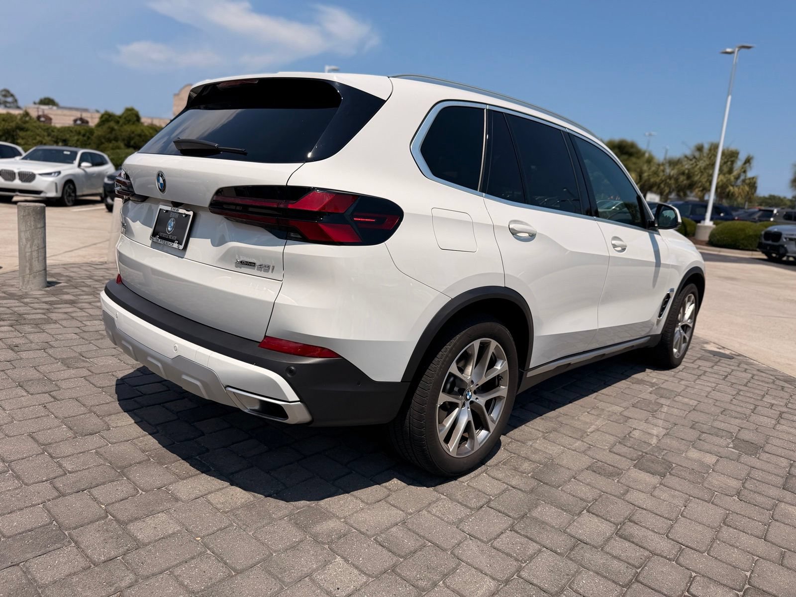 Certified 2025 BMW X5 xDrive40i w/ Premium Package AWD/4WD image 9