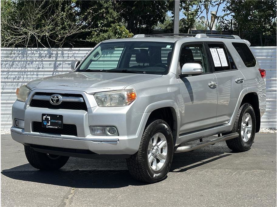 Used 2011 Toyota 4Runner SR5 w/ Premium Pkg w/Leather AWD/4WD image 6
